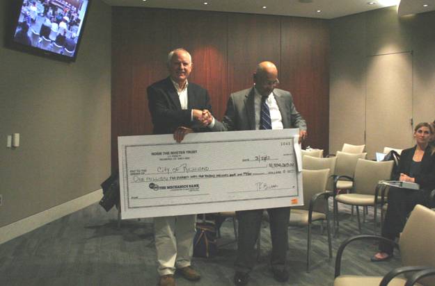 Check presentation